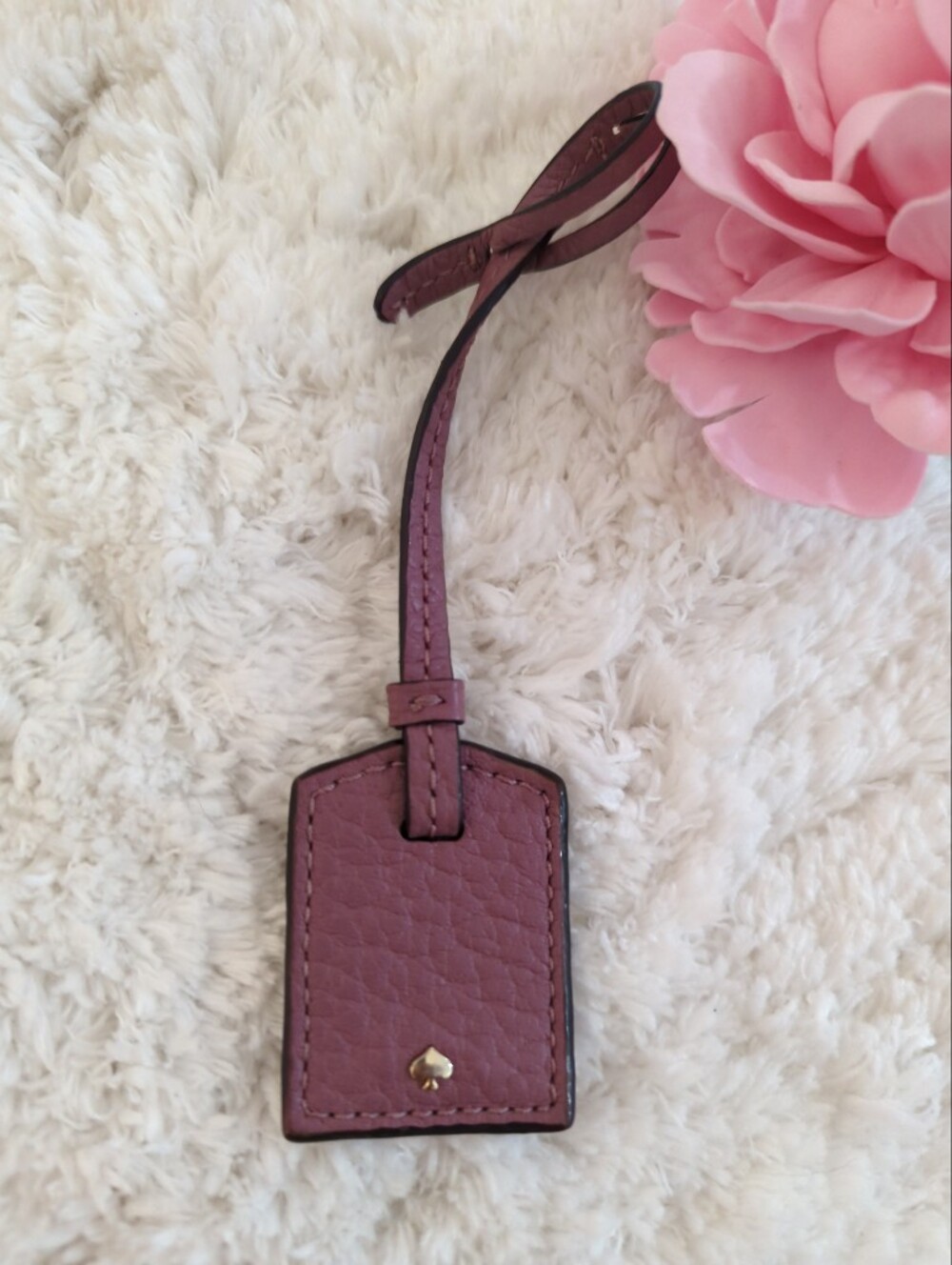kate spade Pebbled Leather Luggage Tag in Mauve Dusty Dark Pink Cute Bag Charm